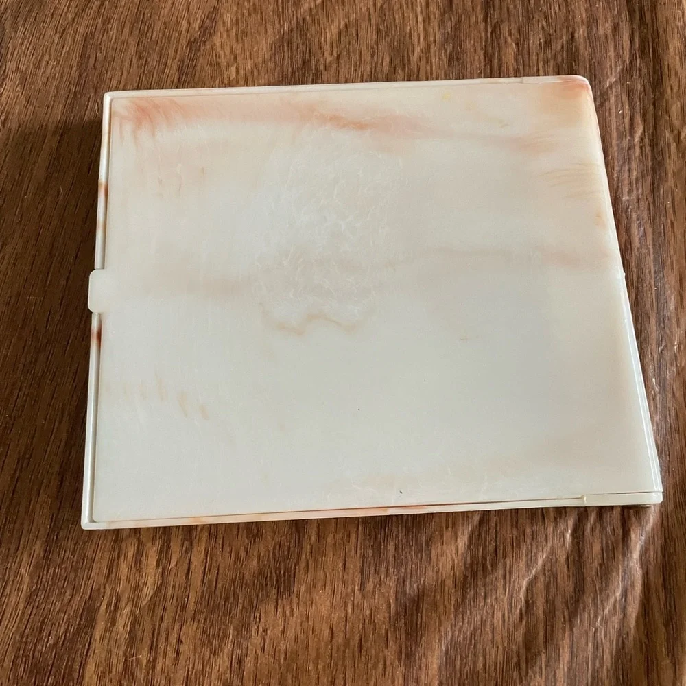 Mirror Compact - rose marble coloring - 2 strengths